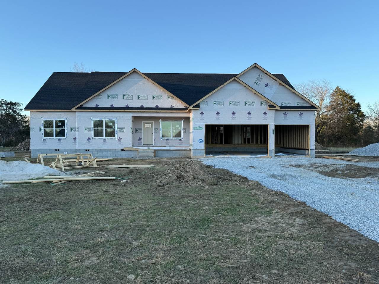 112 Pine Bluff Ct - Photo 1