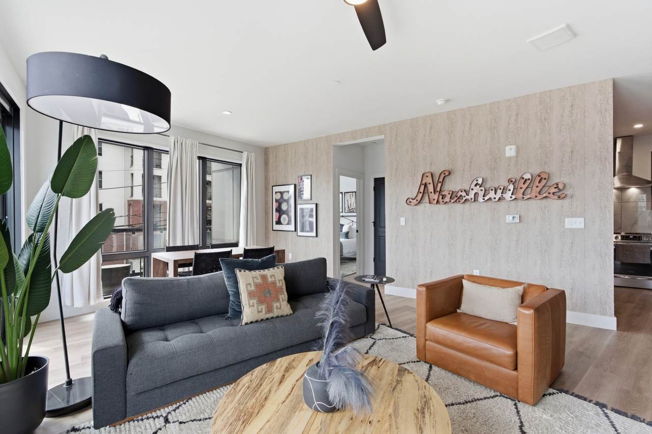 303 31st Ave - Photo 1