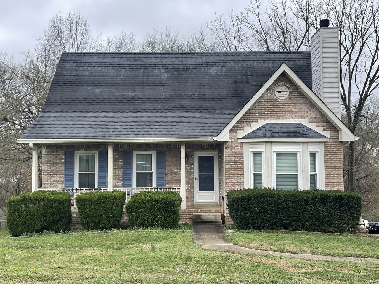 3114 Larson Ln - Photo 1