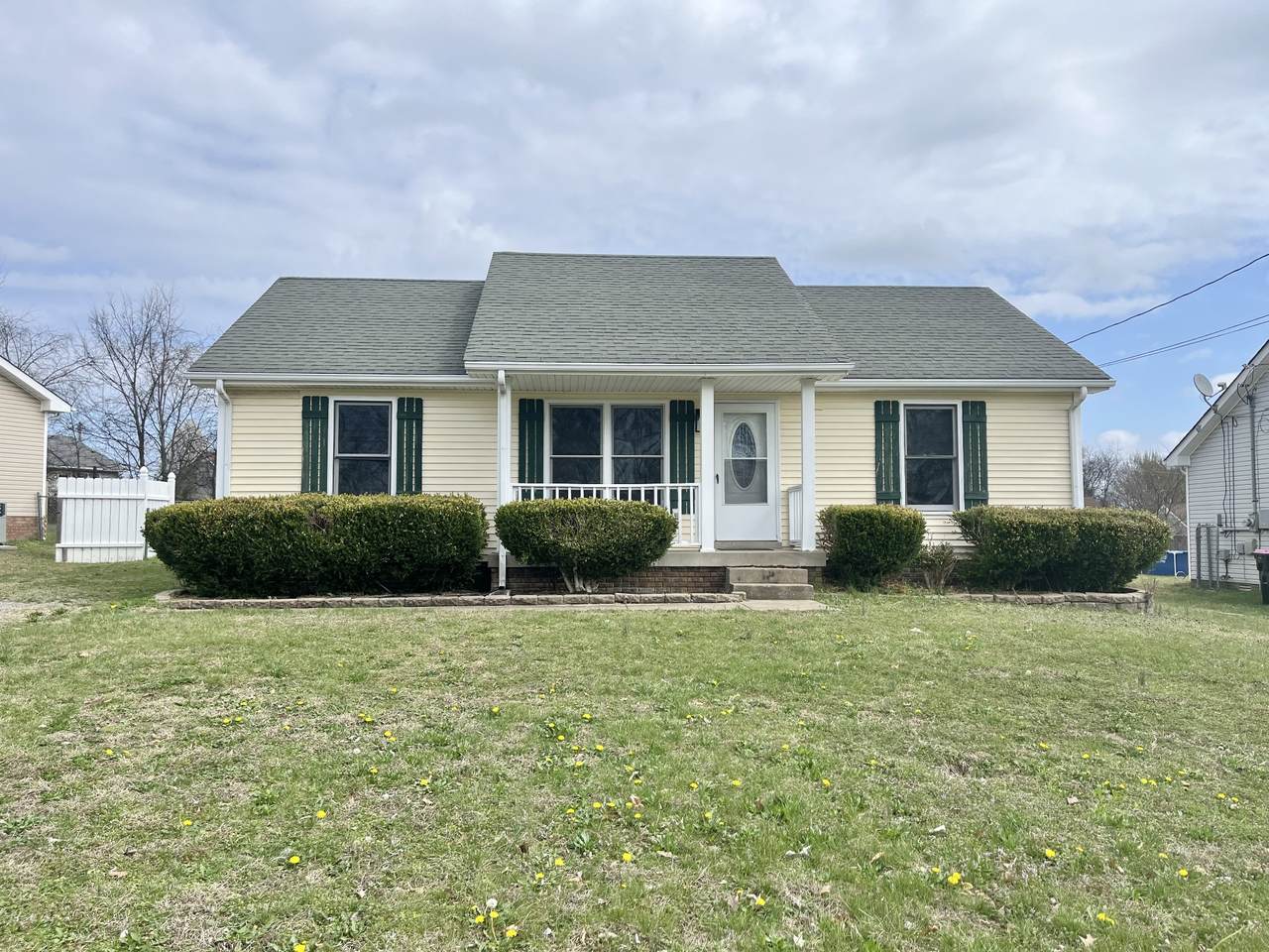808 Princeton Cir - Photo 1