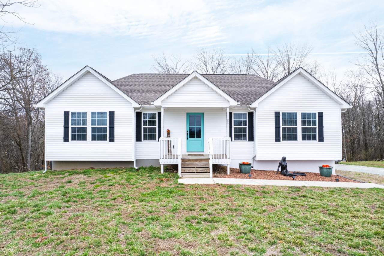 2092 Garner Rd - Photo 1