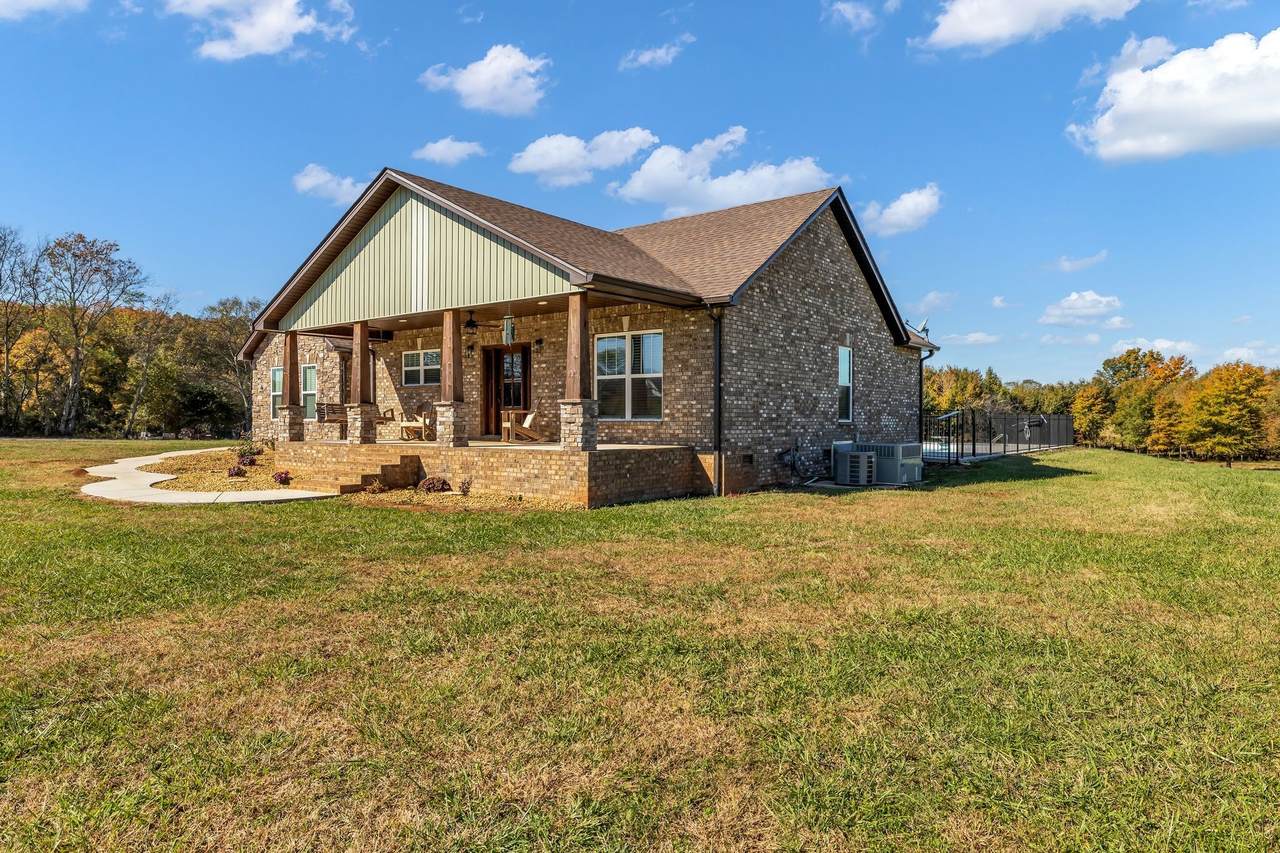 https://bt-photos.global.ssl.fastly.net/nashville/1280_boomver_1_RTC3146817-1.jpg