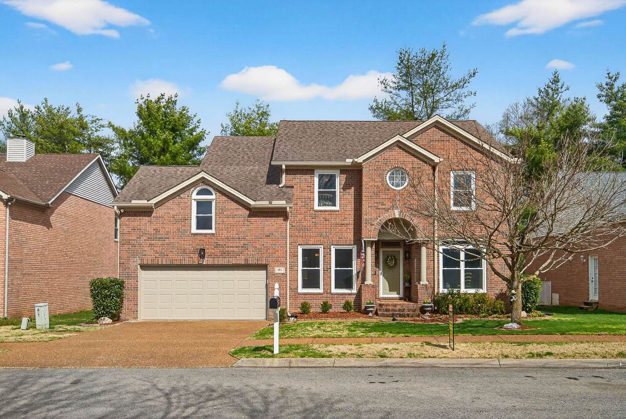 163 Clarendon Cir - Photo 1