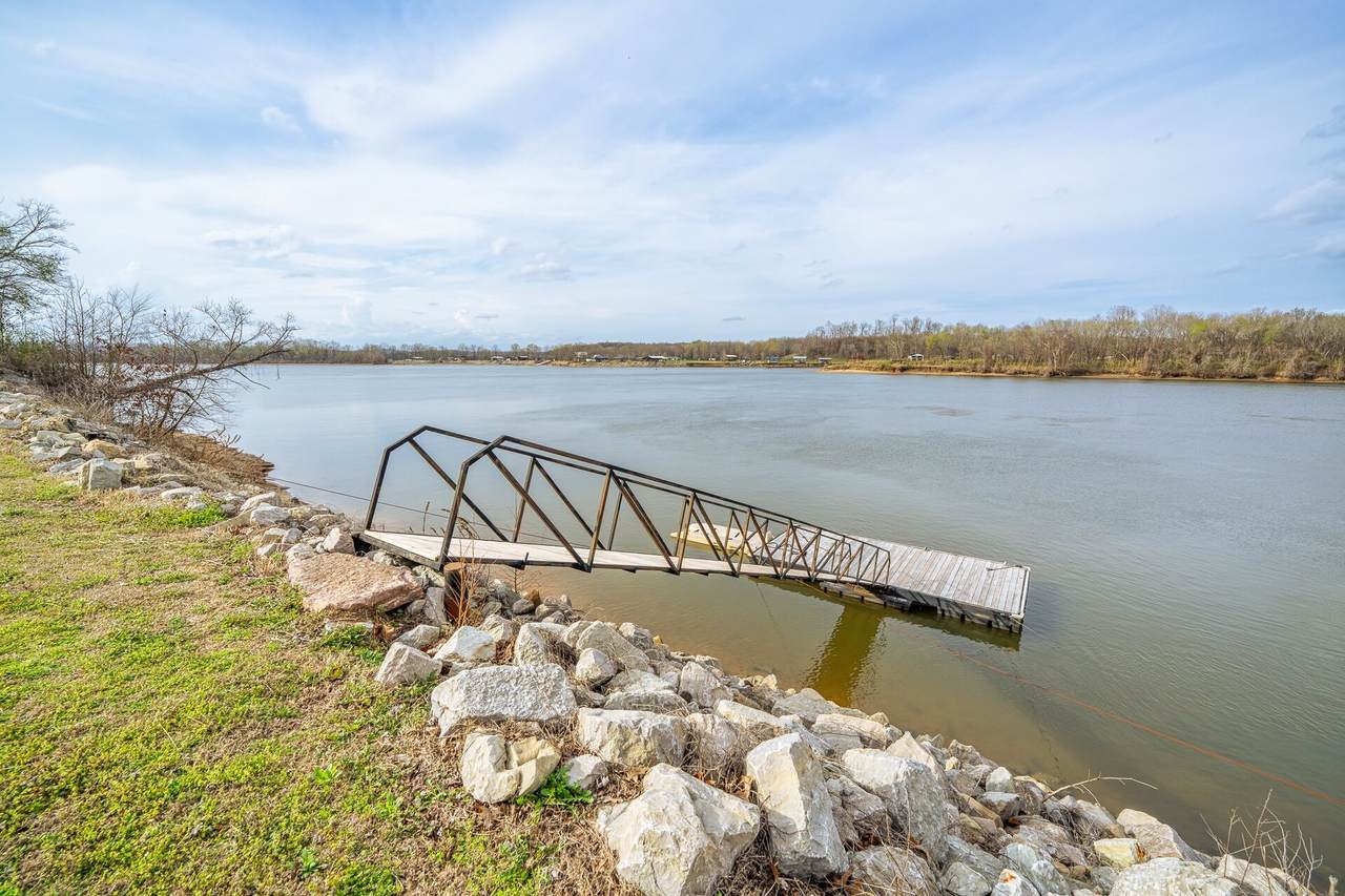https://bt-photos.global.ssl.fastly.net/nashville/1280_boomver_1_RTC3147518-1.jpg