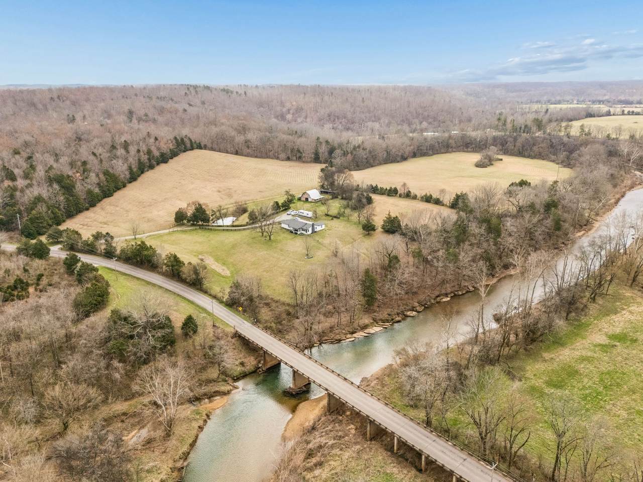 6200 Pinewood Rd - Photo 1