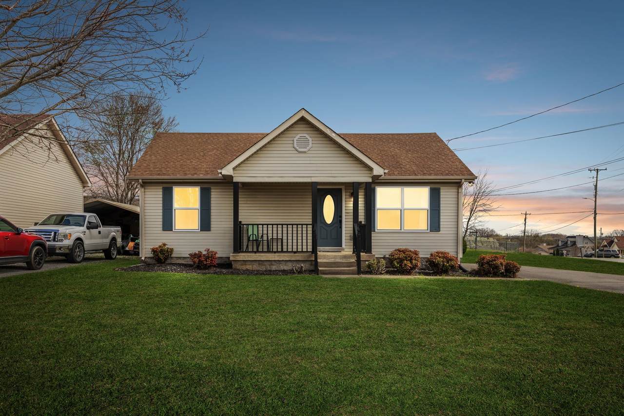 402 Jonesboro Ct - Photo 1