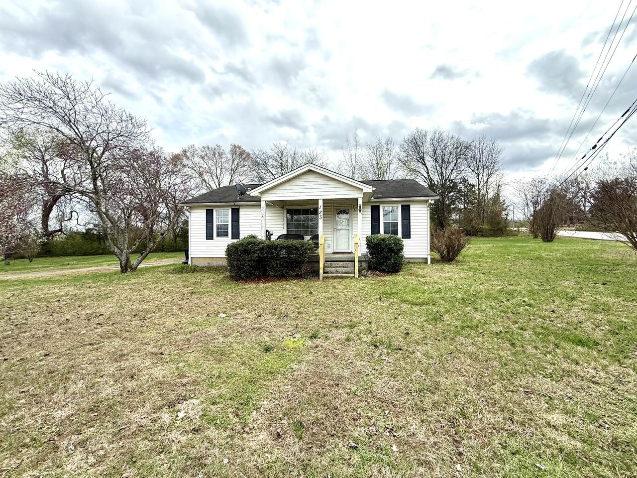 123 Corinth Rd - Photo 1