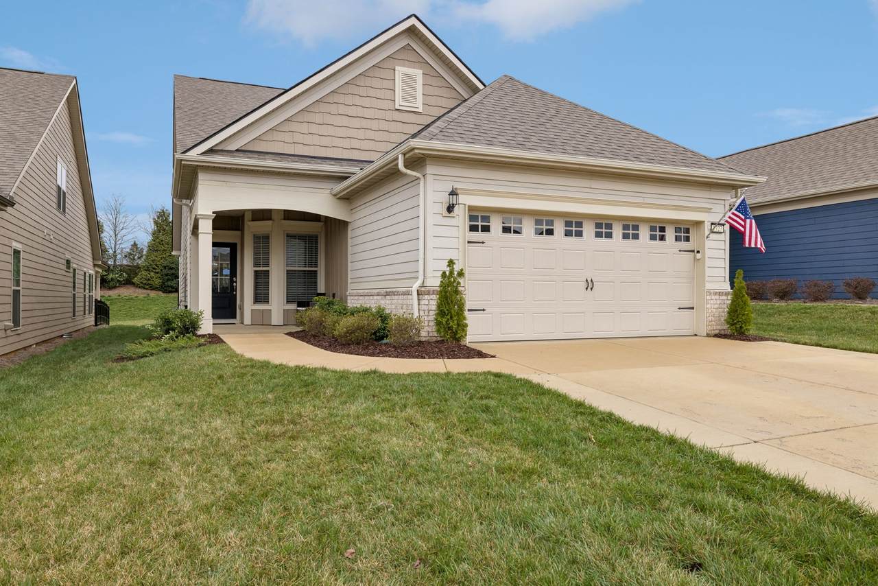 1727 Humphreys Gln - Photo 1