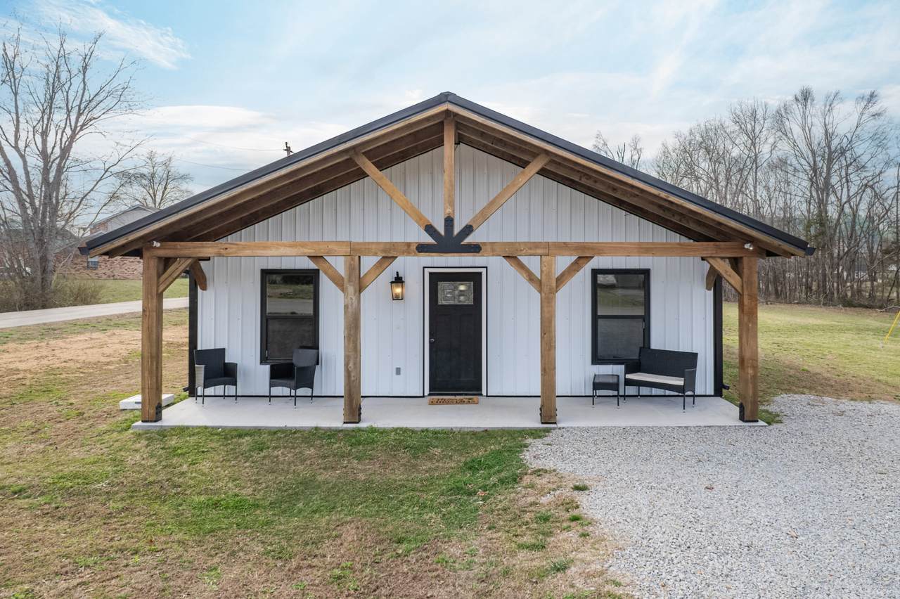 234 N Walnut St - Photo 1