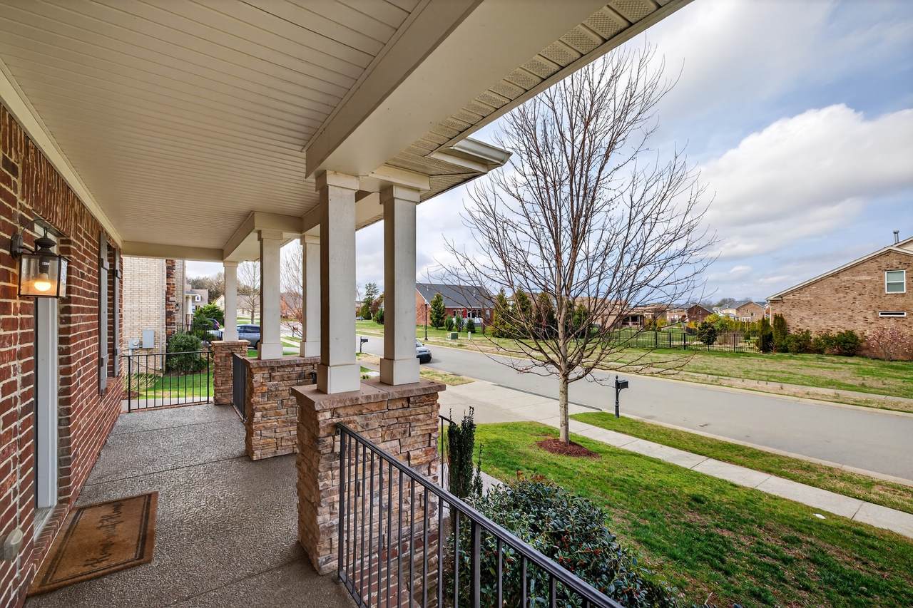 https://bt-photos.global.ssl.fastly.net/nashville/1280_boomver_1_RTC3147911-1.jpg