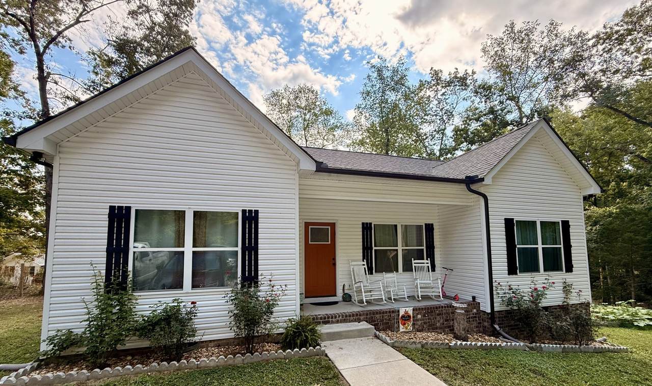 1021 Woodmont Dr - Photo 1
