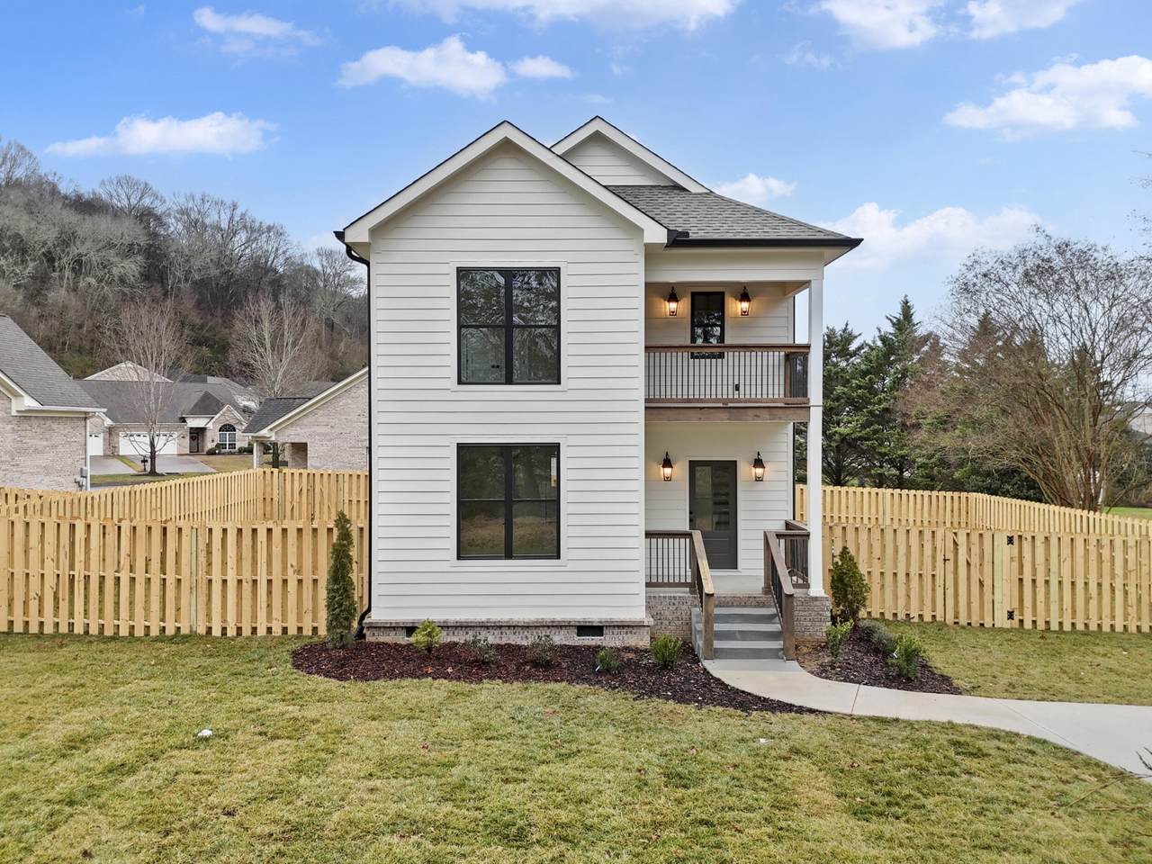 6028 Ridgeview Circle - Photo 1