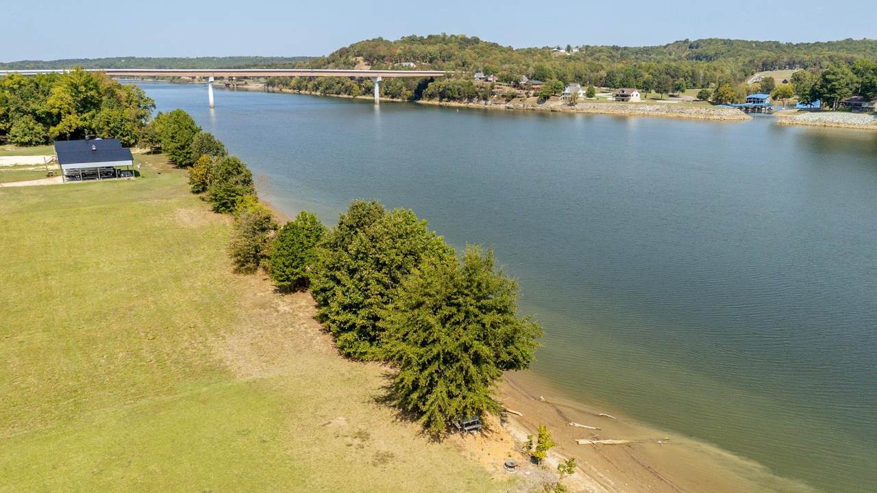 https://bt-photos.global.ssl.fastly.net/nashville/1280_boomver_1_RTC3147981-1.jpg