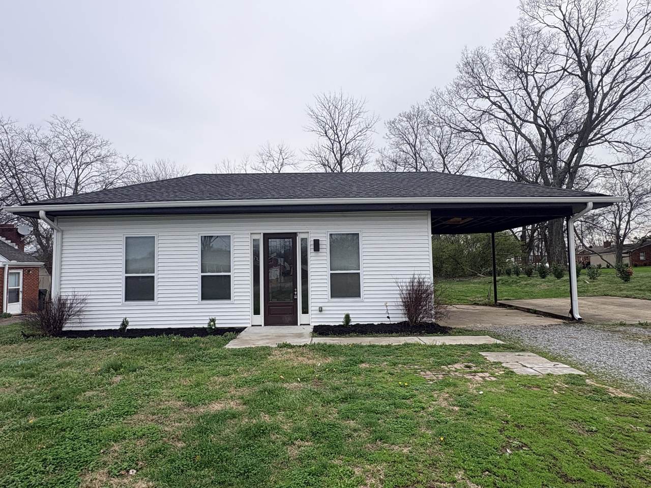311 Malone Dr - Photo 1