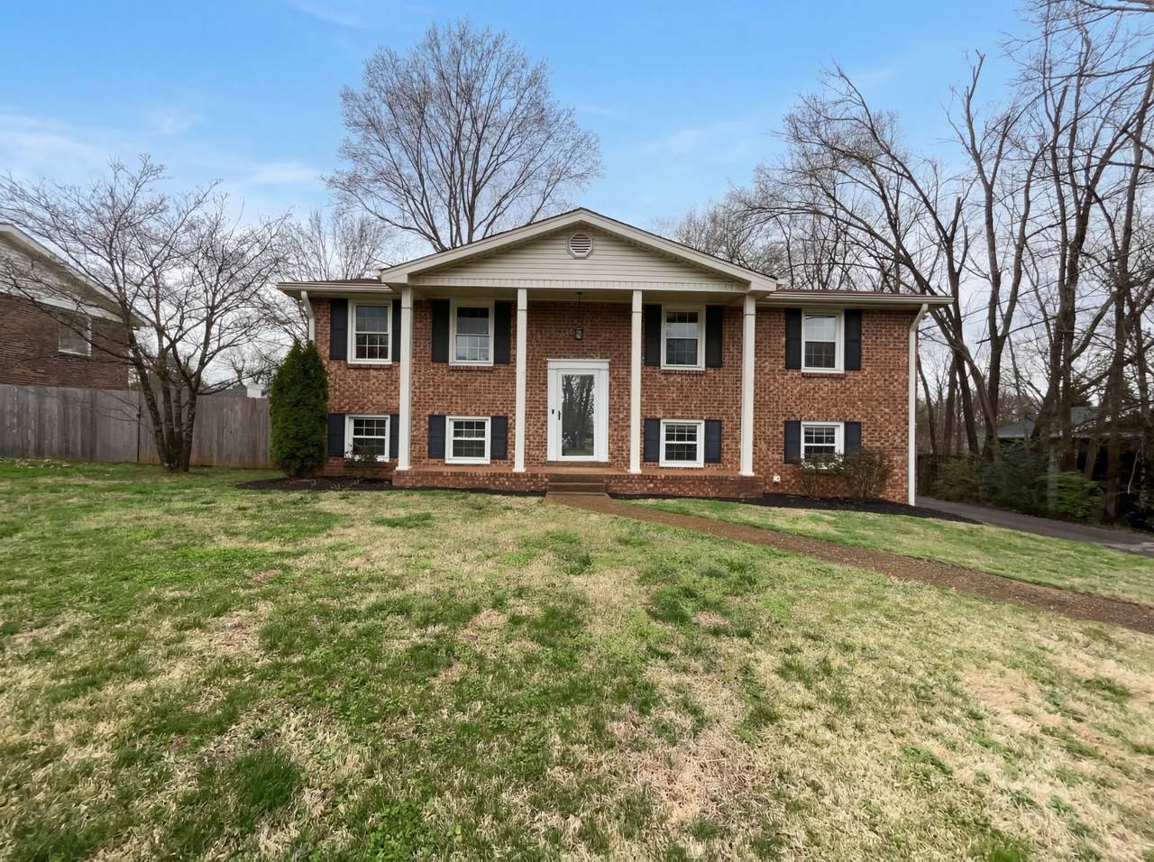 205 Westfield Dr - Photo 1