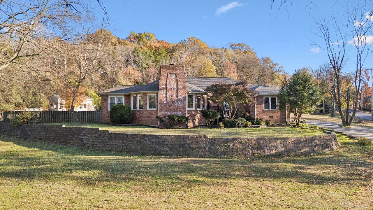 https://bt-photos.global.ssl.fastly.net/nashville/1280_boomver_1_RTC3148141-1.jpg