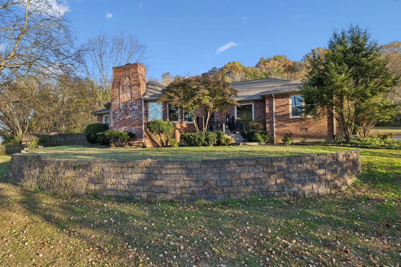 https://bt-photos.global.ssl.fastly.net/nashville/1280_boomver_1_RTC3148141-1.jpg