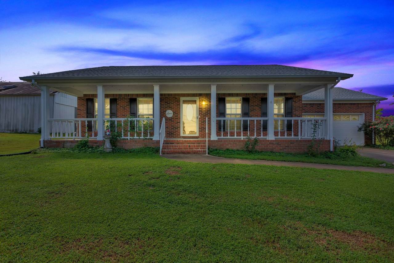 528 W Point Rd - Photo 1