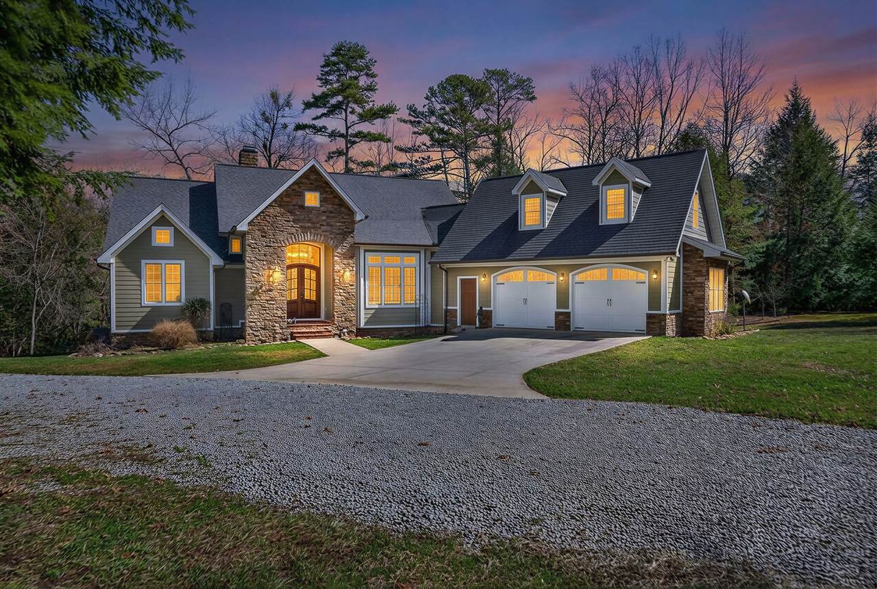 1335 Laurel Way - Photo 1