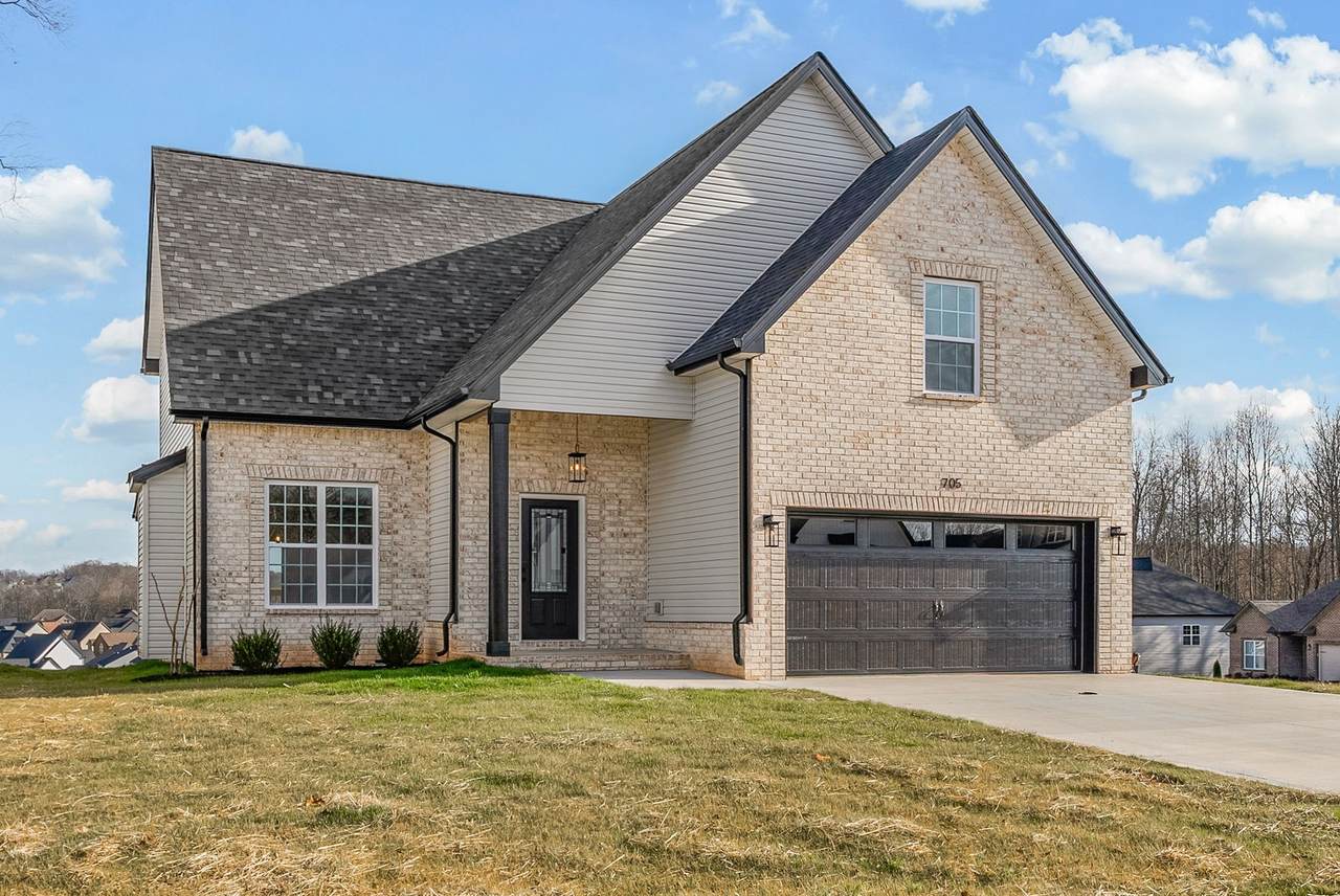 705 Eva Agnes Ave - Photo 1