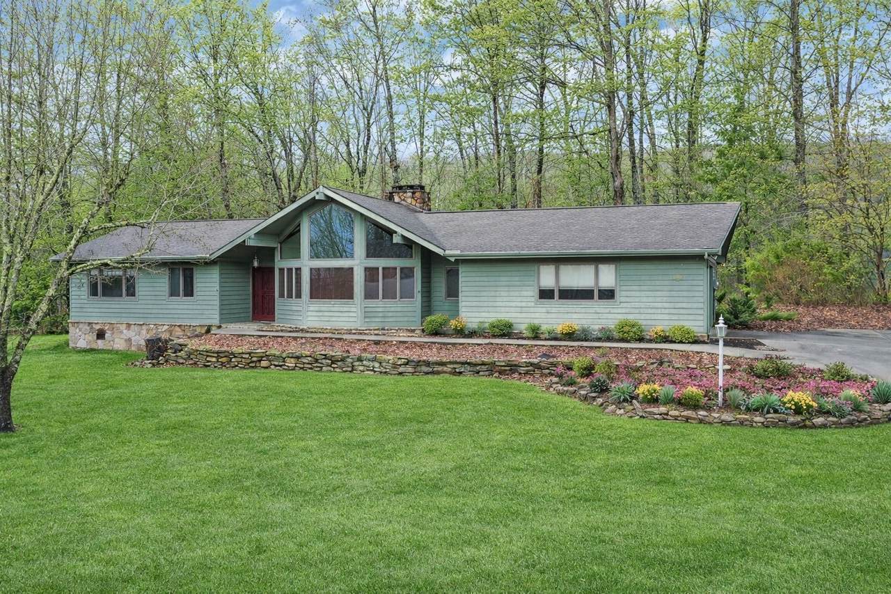 149 Sugarbush Cir - Photo 1
