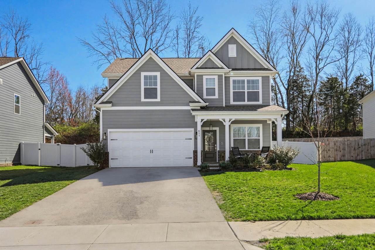 611 Ballard Dr - Photo 1