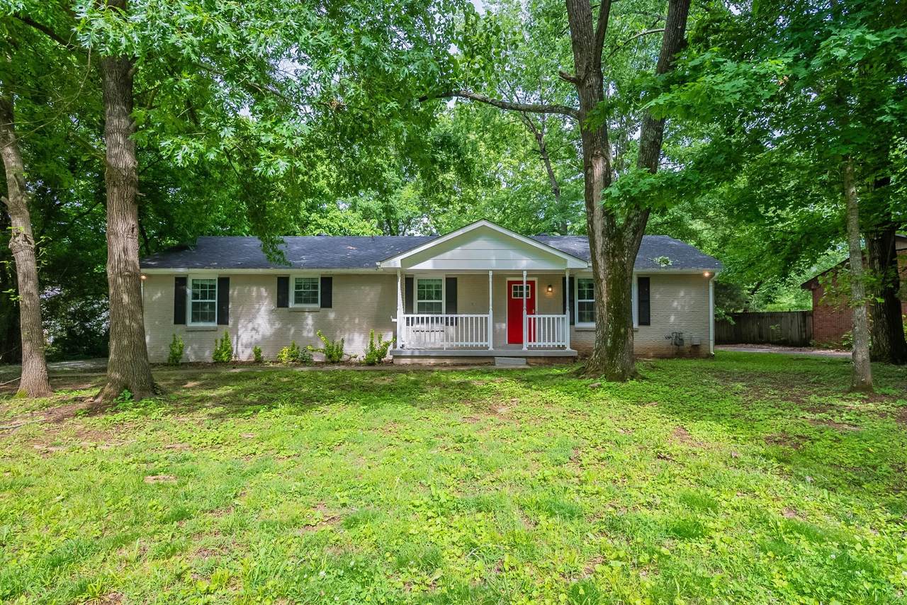 104 Evanmeade Dr - Photo 1