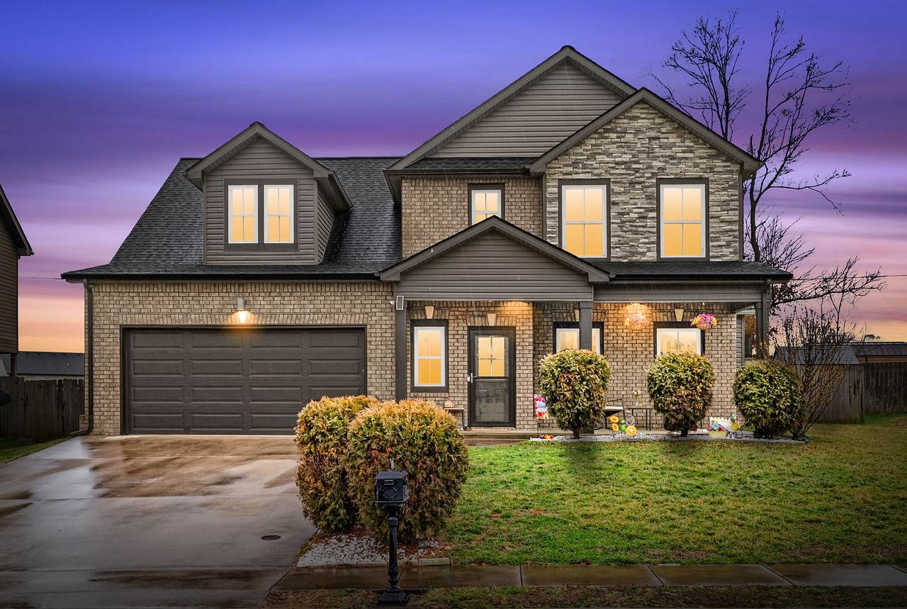 1332 Golden Eagle Way - Photo 1