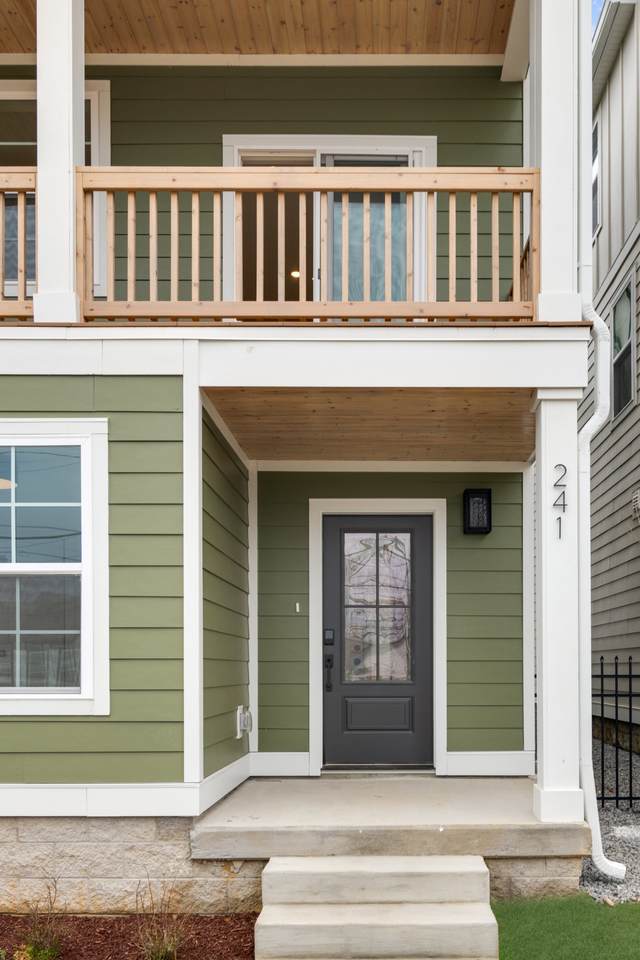 https://bt-photos.global.ssl.fastly.net/nashville/1280_boomver_1_RTC3148406-1.jpg