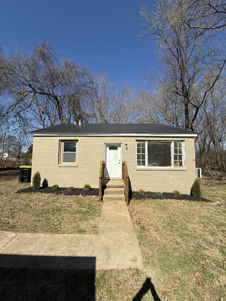 110 Faith Dr - Photo 1