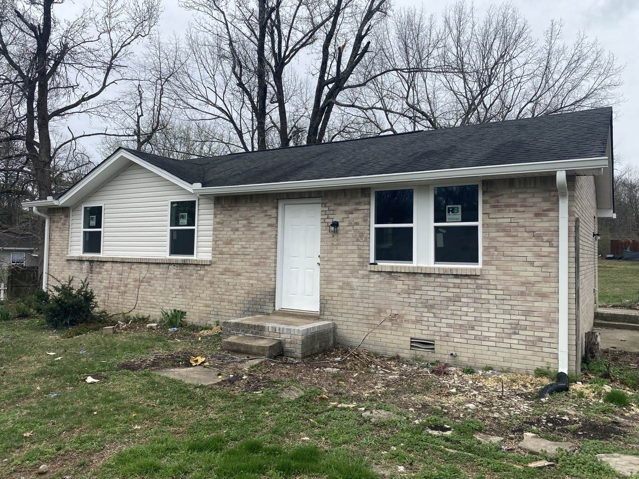 7104 White Oak Dr - Photo 1