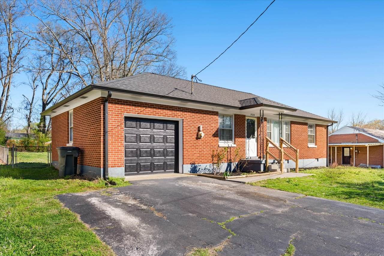 1929 Woodmont Dr - Photo 1