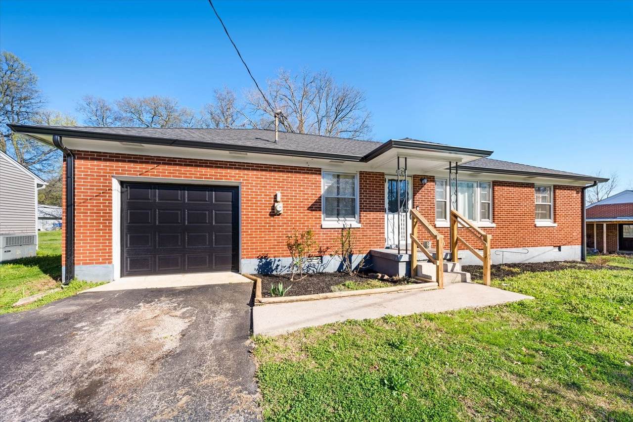 https://bt-photos.global.ssl.fastly.net/nashville/1280_boomver_1_RTC3148599-1.jpg