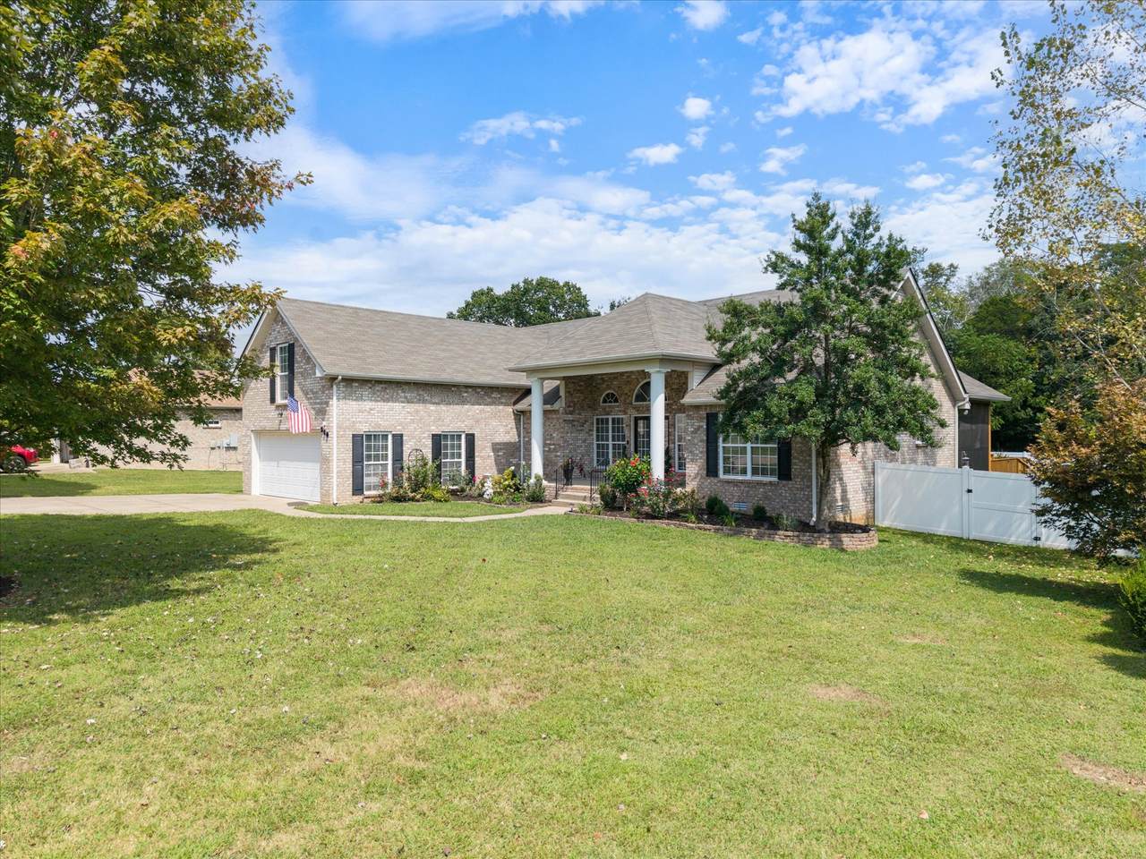 https://bt-photos.global.ssl.fastly.net/nashville/1280_boomver_1_RTC3148695-1.jpg