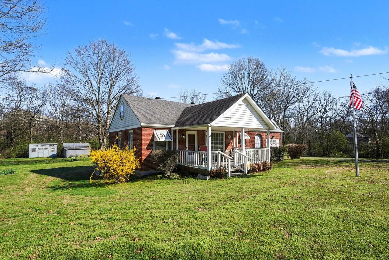 https://bt-photos.global.ssl.fastly.net/nashville/1280_boomver_1_RTC3148797-1.jpg