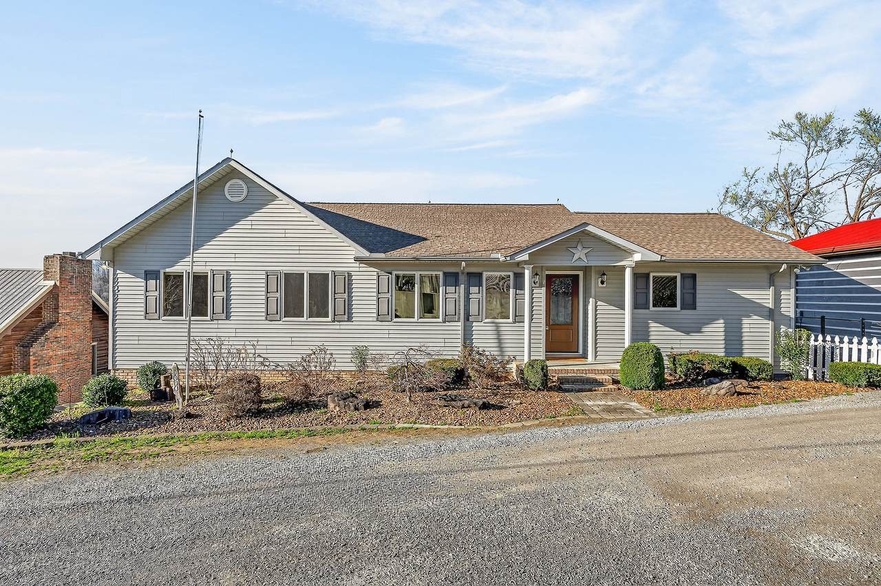 1634 Falling Water Rd - Photo 1