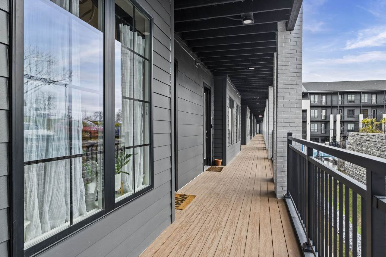 https://bt-photos.global.ssl.fastly.net/nashville/1280_boomver_1_RTC3149110-1.jpg