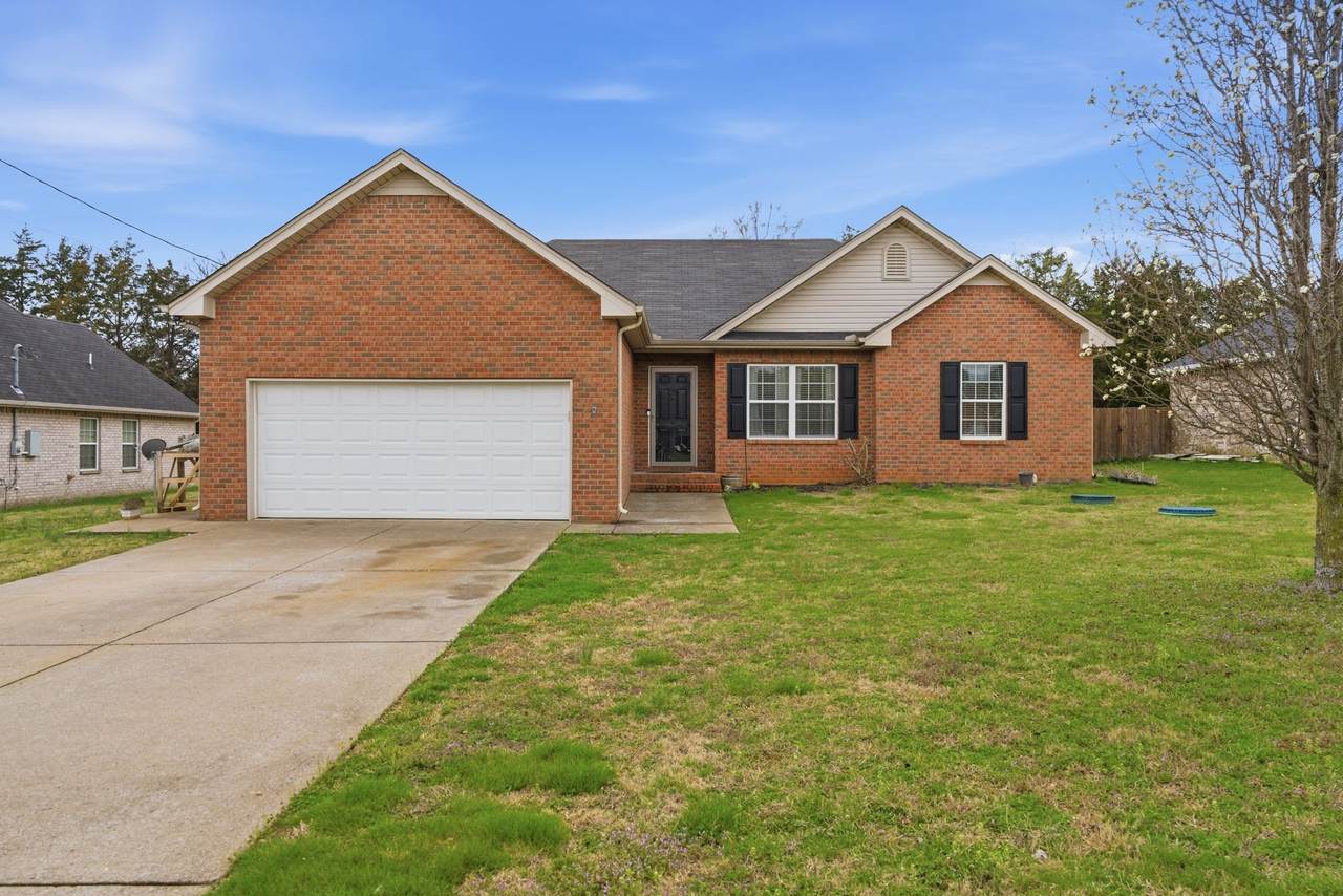 2045 Barretts Ridge Dr - Photo 1