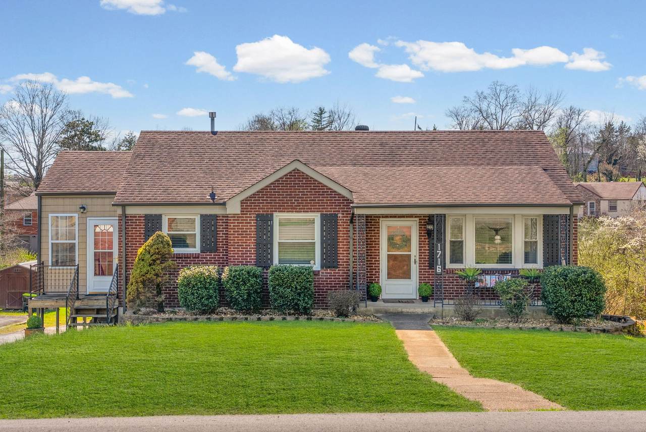 1716 Merritt Dr - Photo 1