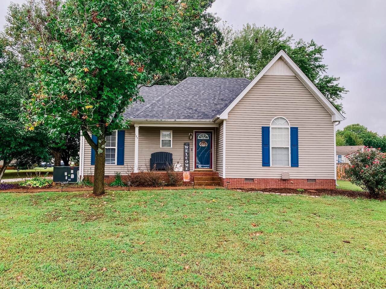 102 Tyler Dr - Photo 1