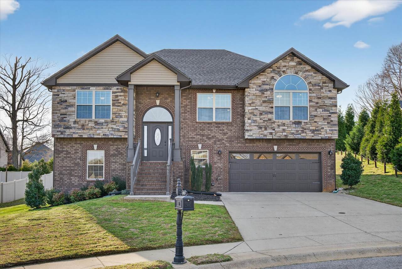 161 Roanoke Station Cir - Photo 1