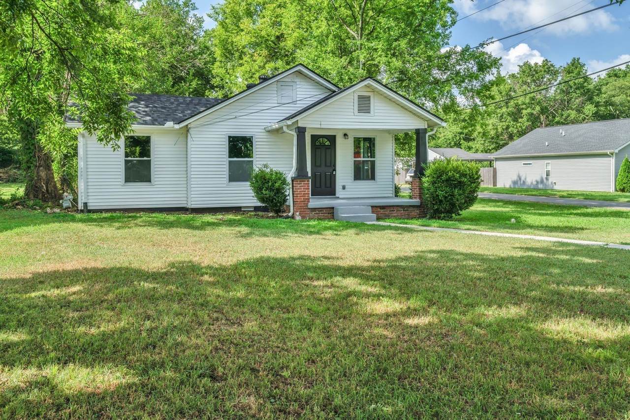 302 Maple St - Photo 1