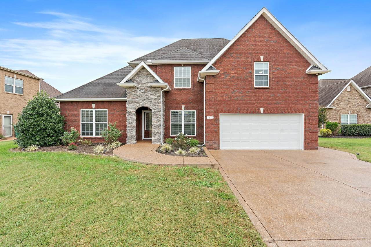 7670 Knobdate Rd - Photo 1