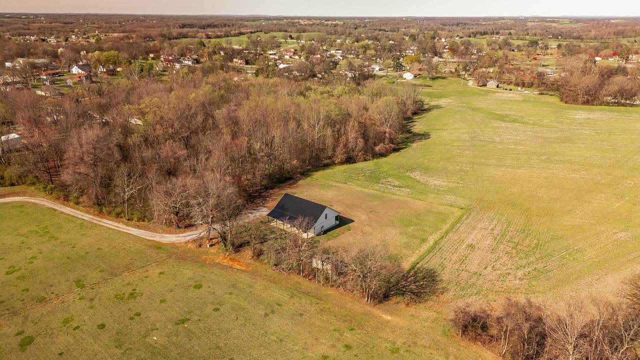223 Cedar Hill Rd - Photo 1