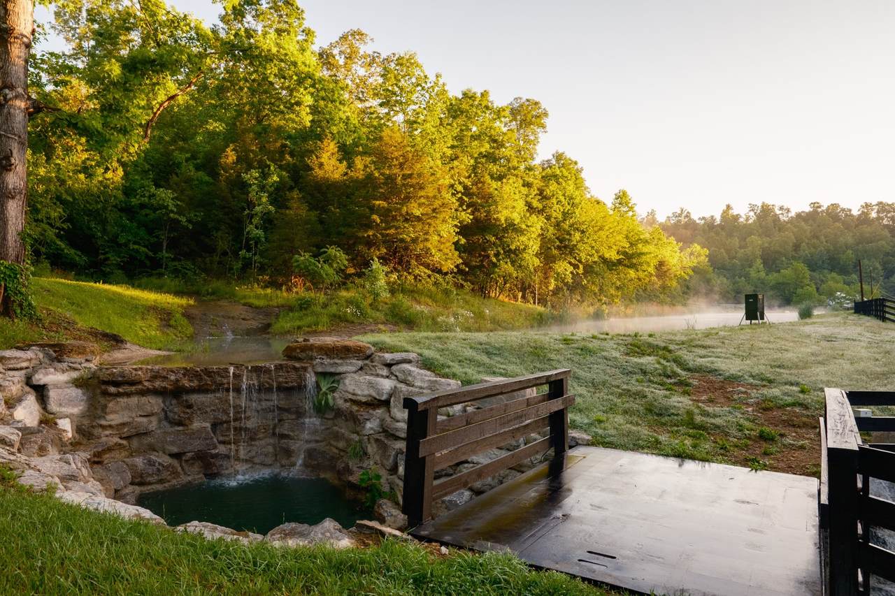 https://bt-photos.global.ssl.fastly.net/nashville/1280_boomver_1_RTC3149810-1.jpg