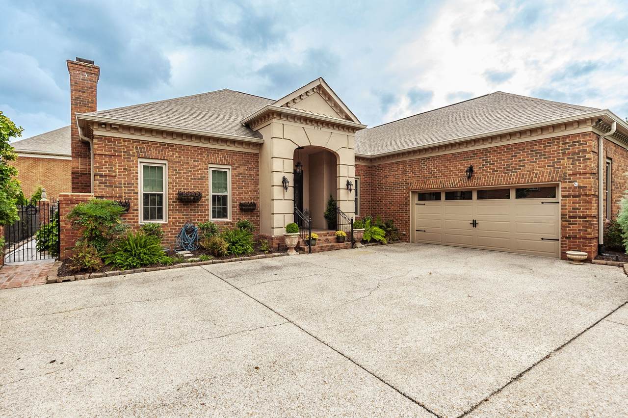 104 Carriage Way - Photo 1