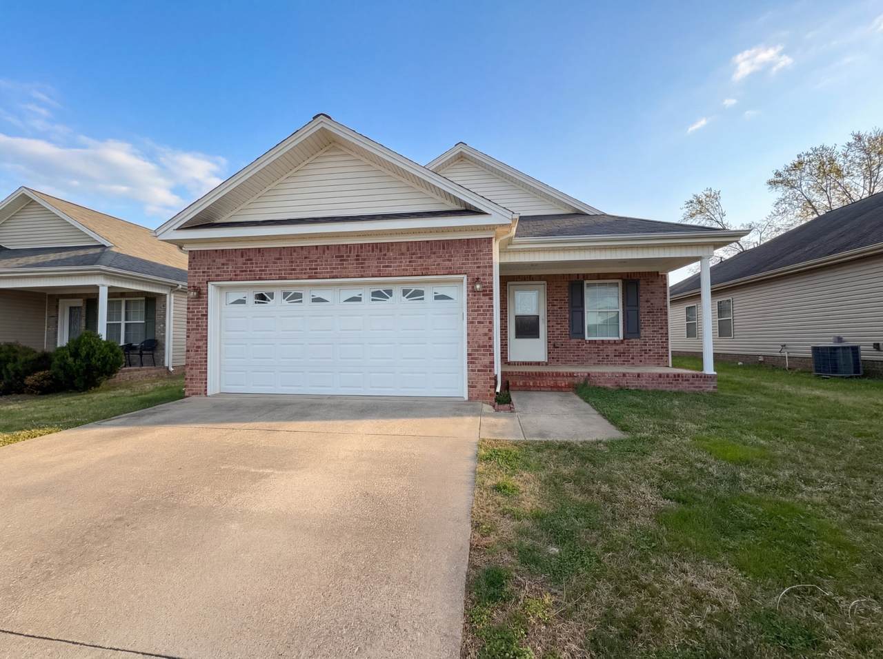 511 Bridle Way - Photo 1