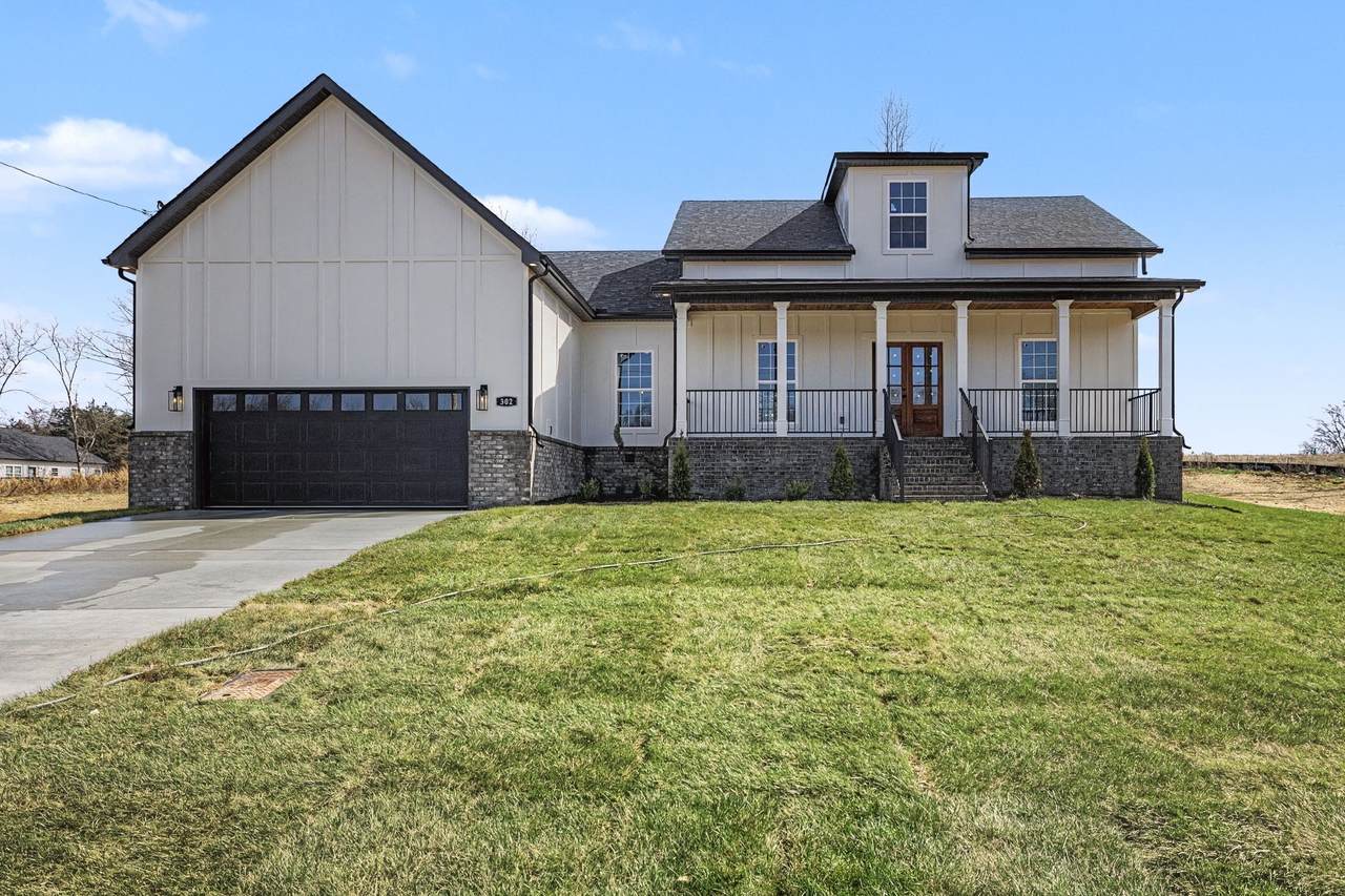 302 Cornerstone Dr - Photo 1