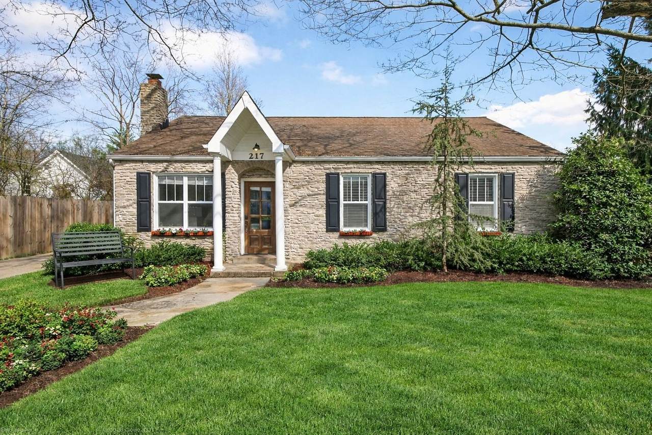 217 Lewisburg Ave - Photo 1