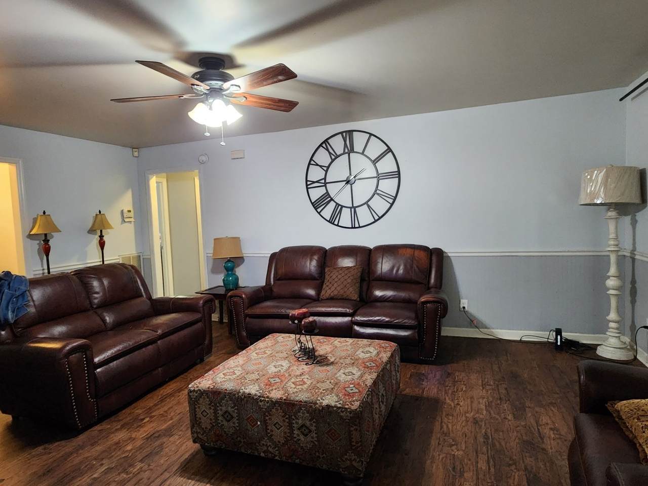 https://bt-photos.global.ssl.fastly.net/nashville/1280_boomver_1_RTC3150337-1.jpg